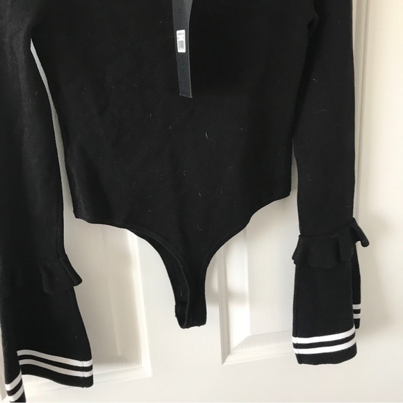 3/$15 *New* Kendall and Kylie bell sleeve black and white off shoulder bodysuit - Picture 6 of 9